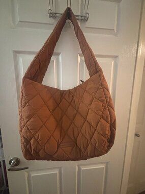 Poppy and Peonies Cognac haul it